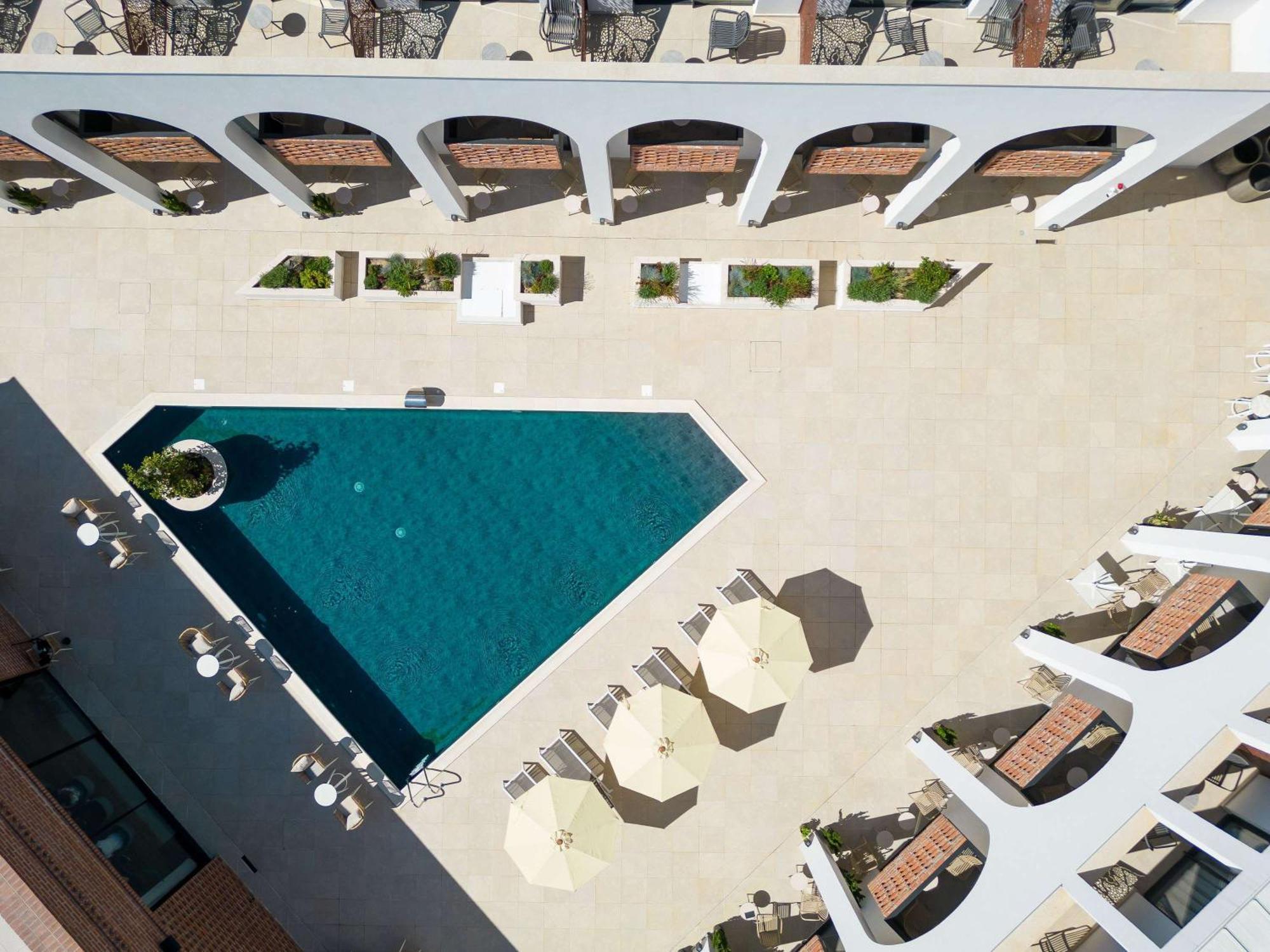Mercure Conacul Cozieni Pasarea Esterno foto