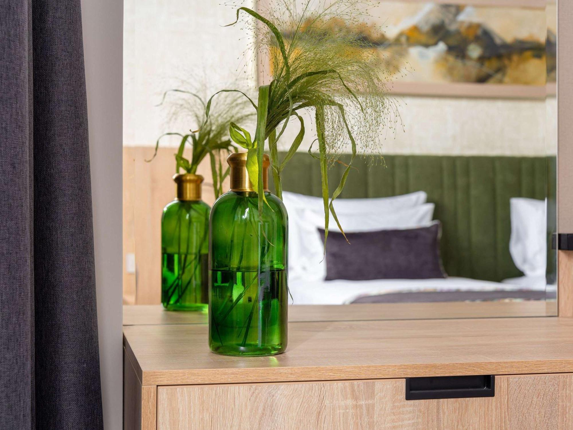 Mercure Conacul Cozieni Pasarea Esterno foto