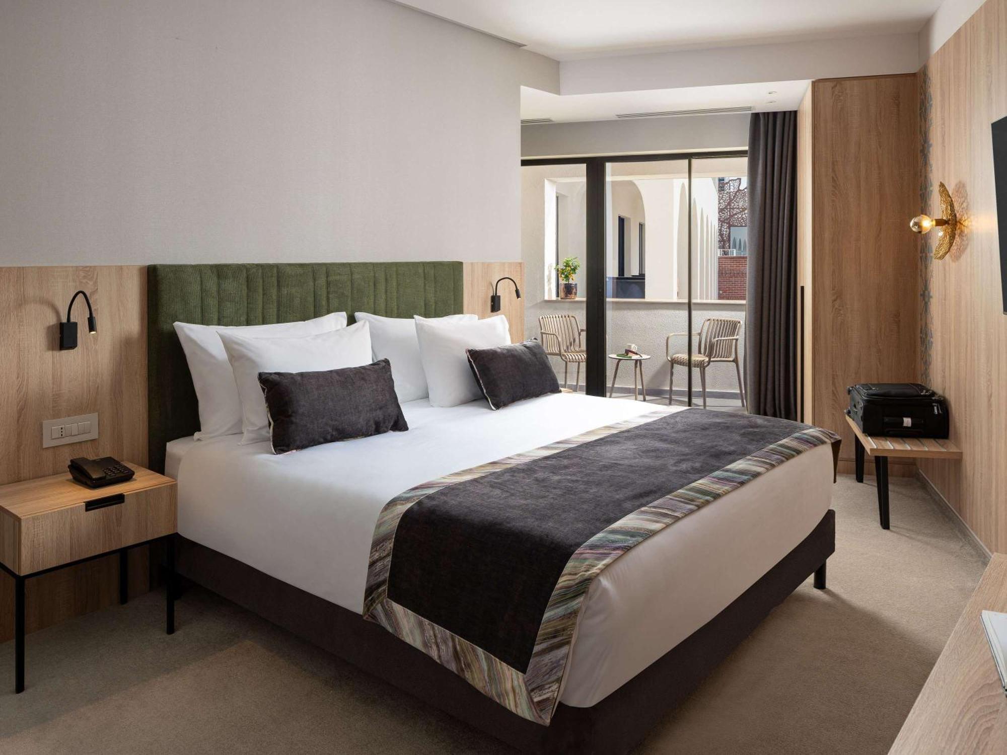 Mercure Conacul Cozieni Pasarea Esterno foto